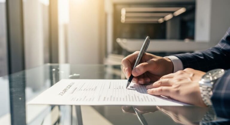 أفضل نموذج قالب طلب توظيف انجليزي احترافي ومضاء للتحميل لعام 2026